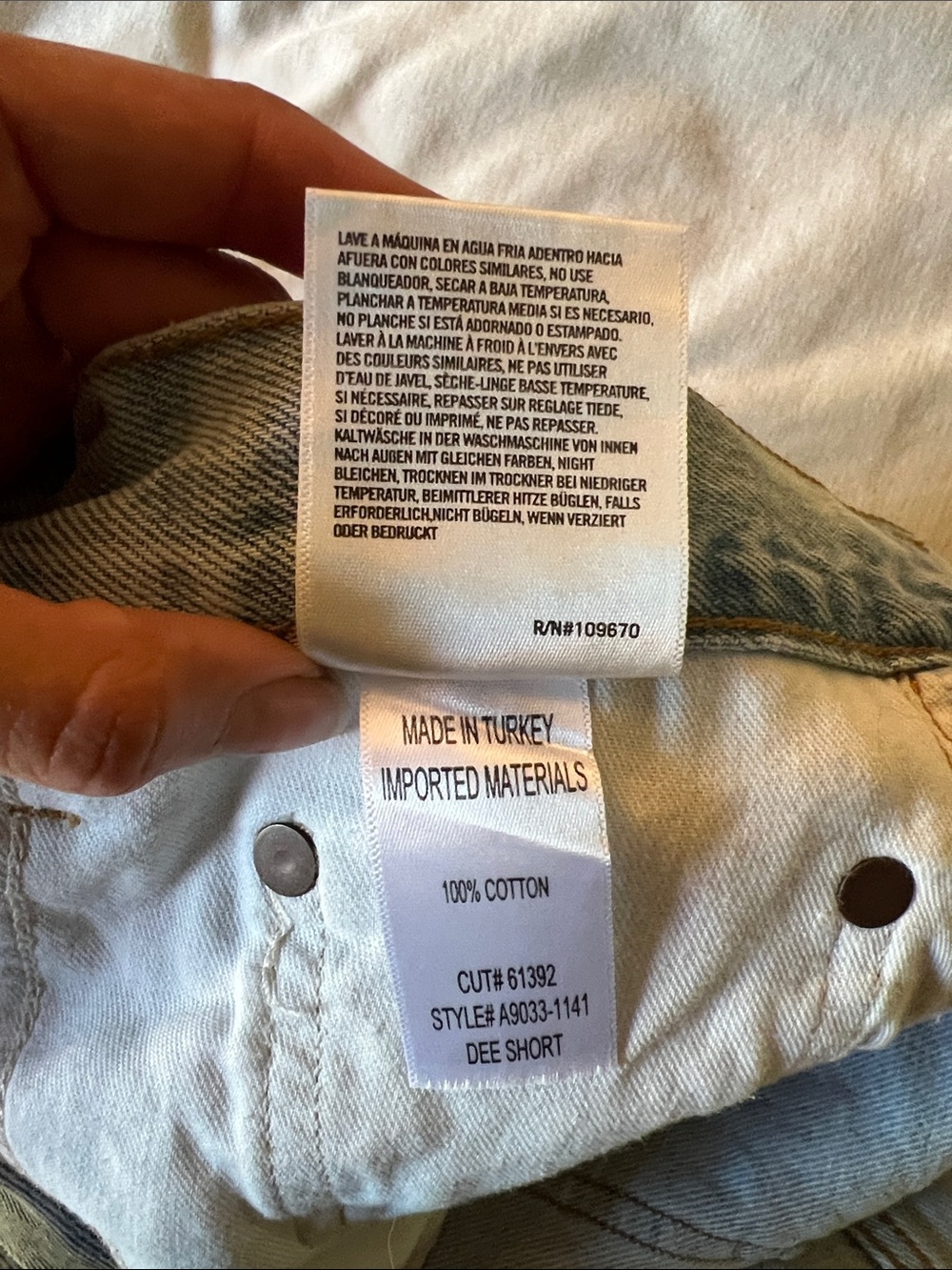 AGOLDE Dee Cotton Denim Cutoff Shorts in Jinx - Size 27 - Picture 8 of 13